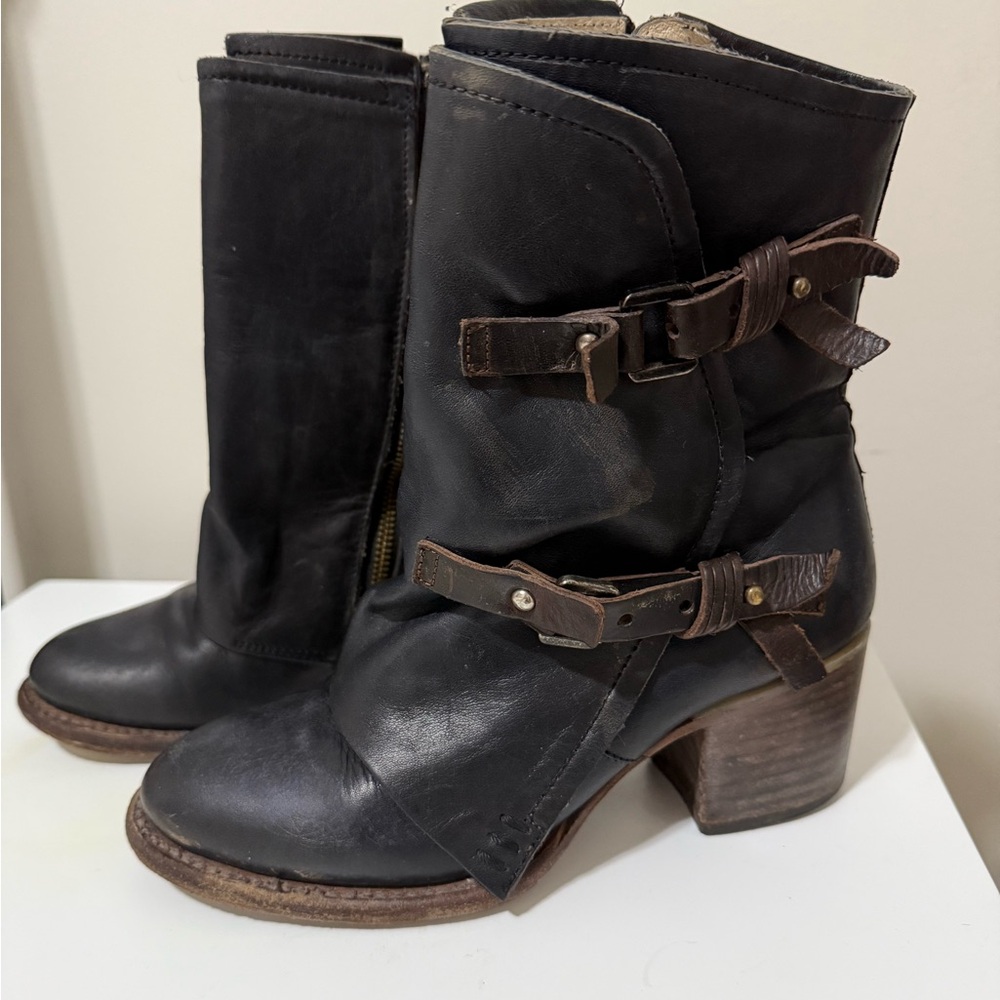 Freebird Black and Brown Heeled Boots
